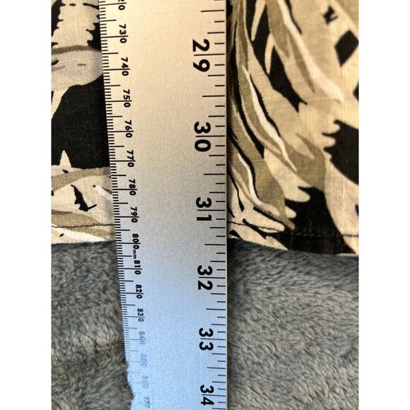 Men’s Chaps XL Black/Cream Leaf Print Short-Sleeve Camp Shirt – Excellent - Picture 9 of 10